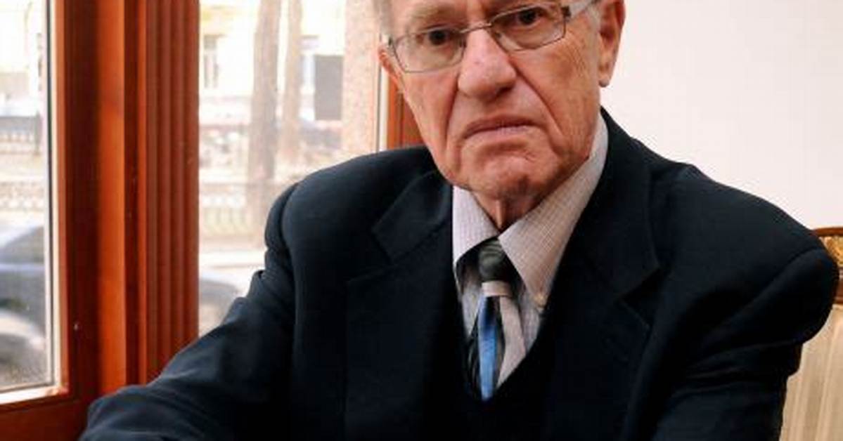 Alan Dershowitz Biography; Age, Education, Politics, Books, Podcast