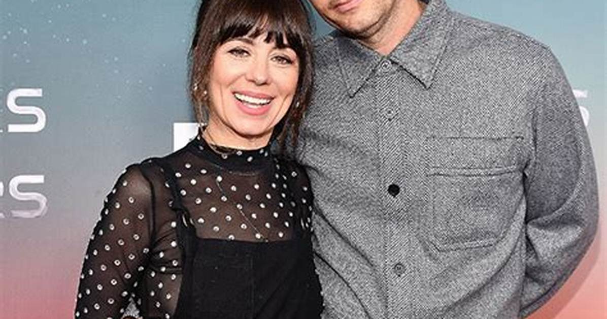 All About Her Spouse Moshe Kasher Hollywood Life ·