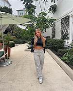 Alyssa Ljubs Instagram Is Proof She Has a Big Circle of Friends in Real Life Thu 5 May 2022 |
