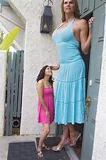 Amazon Eve World's Tallest Model, Career, Body & Boyfriend