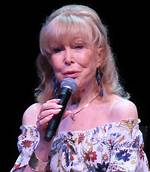 Biography of Barbara Eden: the Iconic Star of "I Dream of Jeannie"