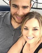 Brandon Crawford – Biography, Wife (Jalynne Dantzscher), Sister, Kids, Family
