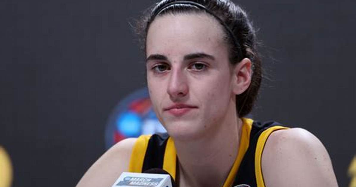 Caitlin Clark Shower: the Rising Star of Women's Basketball