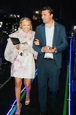 Charlie Potthasts Wife Puts Her Best Foot Forward Online After 90 Day Fianc Fame Mon 26 Se