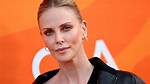 Charlize Theron Proves She Cannot Sing on Saturday Night Live: Video