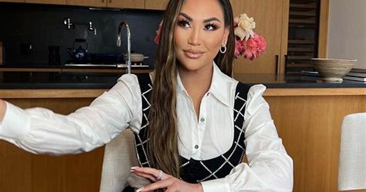Dorothy Wang Has Blamed Plastic Surgery Rumors on Her Good Makeup Contour |
