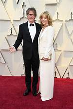 Everything About Comedian Dana Carvey, Wife Paula Zwagerman, and Their Two Kids ·