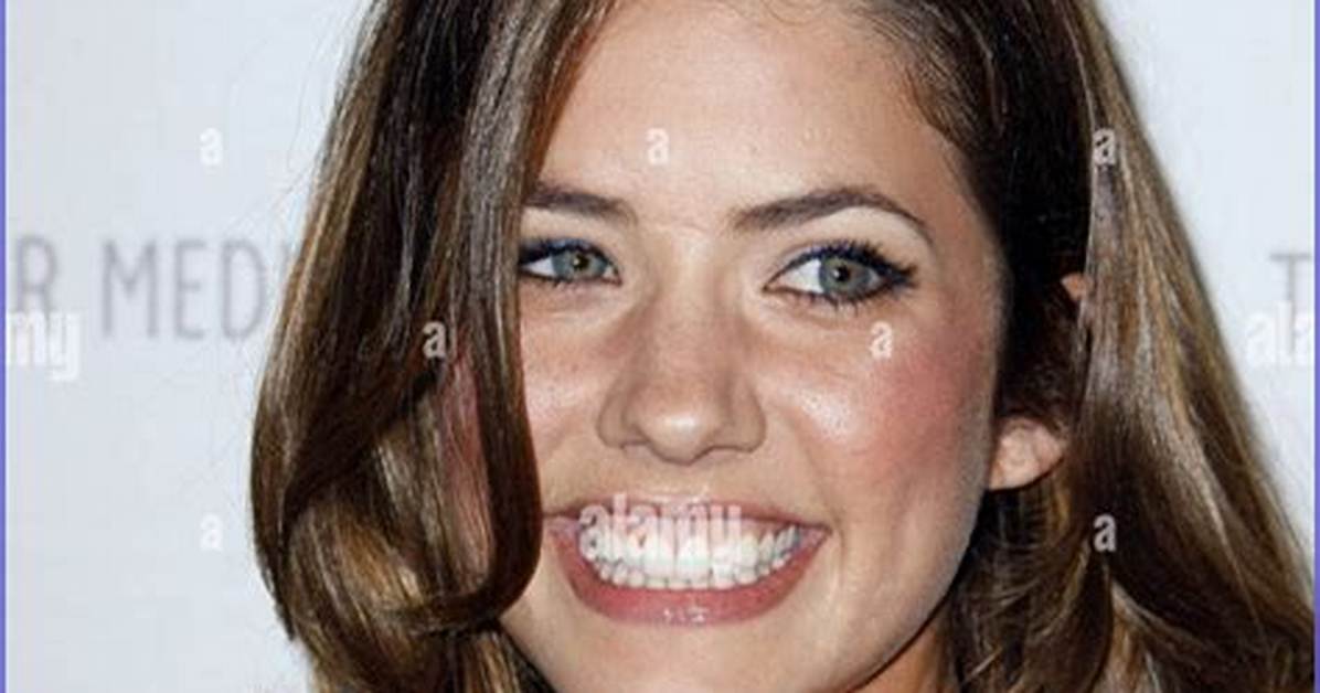 Exploring the Life and Career of Julie Gonzalo