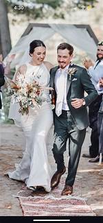 Exploring the Life of Munro Chambers' Wife: a Glimpse into Their Relationship