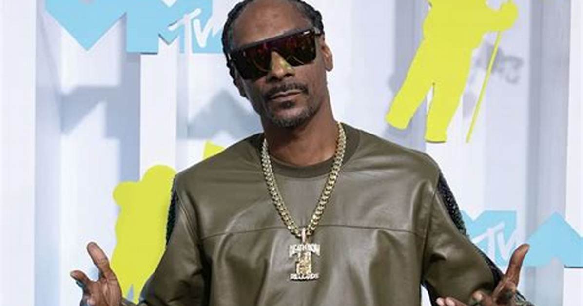 How Many Car Does Snoop Dogg Have? Celebrity. Fm #1 Official Stars, Business & People Network ·