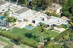 Inside Simon Cowell's House: a Glimpse into the Life of the Music Mogul