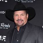 Inside the Rumors Surrounding Garth Brooks' Death