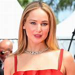 Jennifer Lawrence Reveals the Real Story Behind Those Flip-Flops at the 2023 Cannes Film Festival (E ·