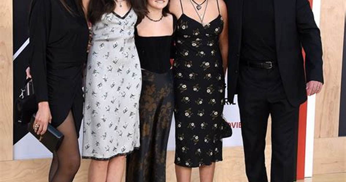 Matt Damon Poses with 3 Daughters at 'Air' Premiere: Photos ·