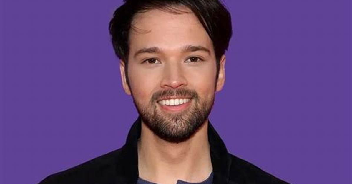 Nathan Cook Biography, Age, Height, Wife, Net Worth, Family