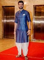 Sunny Kaushal Height, Weight, Age, Girlfriend, Biography, Family & Facts