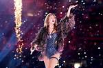 Taylor Swift's Iconic Performance at the 2014 Macy's Thanksgiving Day Parade