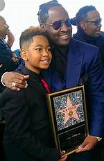 Unveiling the Family Life of Johnny Gill: Discoveries and Insights