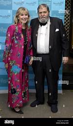 Where Is Susan Hampshire Now? Husband and Age – Health Update