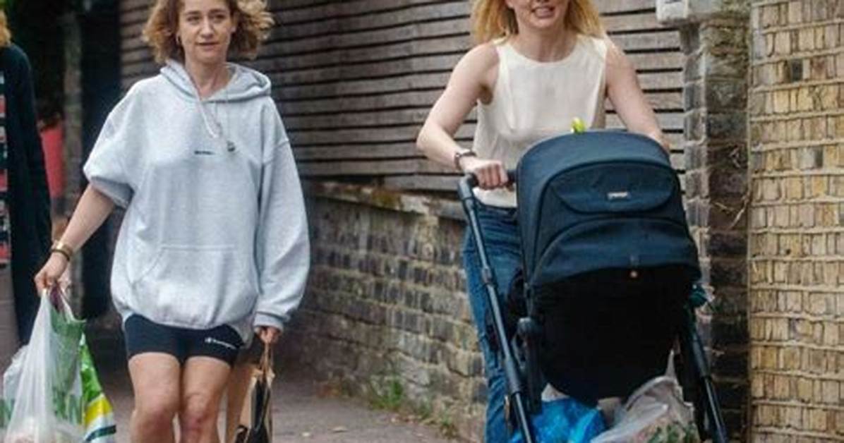 Who Is Amber Heard Friend Eve Barlow? Wikipedia and Husband Details Why Is She Banned from Testi