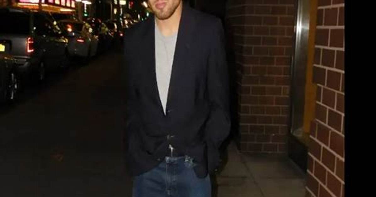 Who Is Austin Drew Greenfield? Everything to Know About Ronnie Spector Son ·