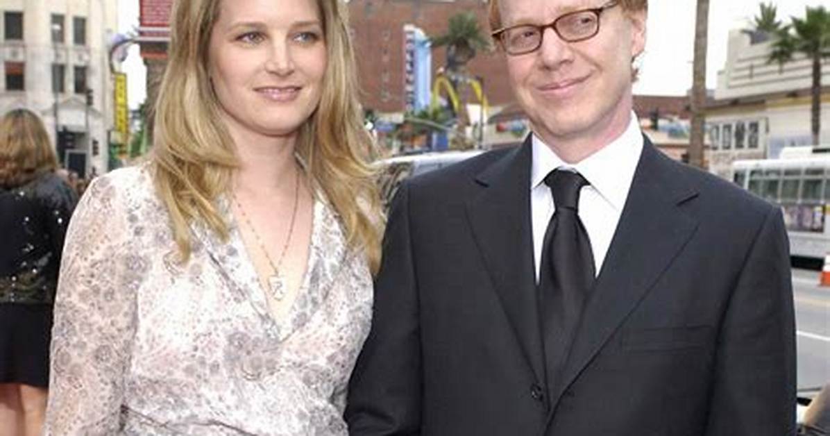 Who Is Bridget Fonda? Wiki, Age, Husband, and More