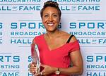 Who Is Robin Roberts? Wiki, Age, Height, Net Worth, Husband, Marriage