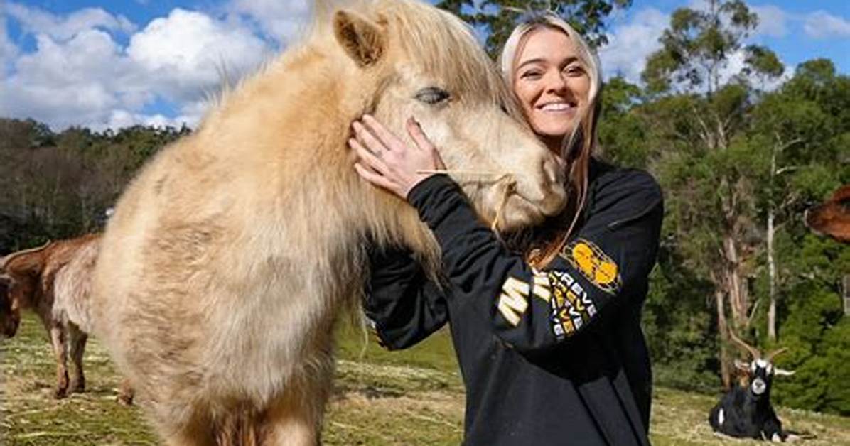Who Is Tash Peterson? Age, Wikipedia & Net Worth – Meet the Vegan Influencer on Instagram