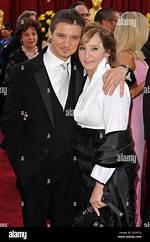 Who Is Valerie Cearley, Jeremy Renner's Mother? |